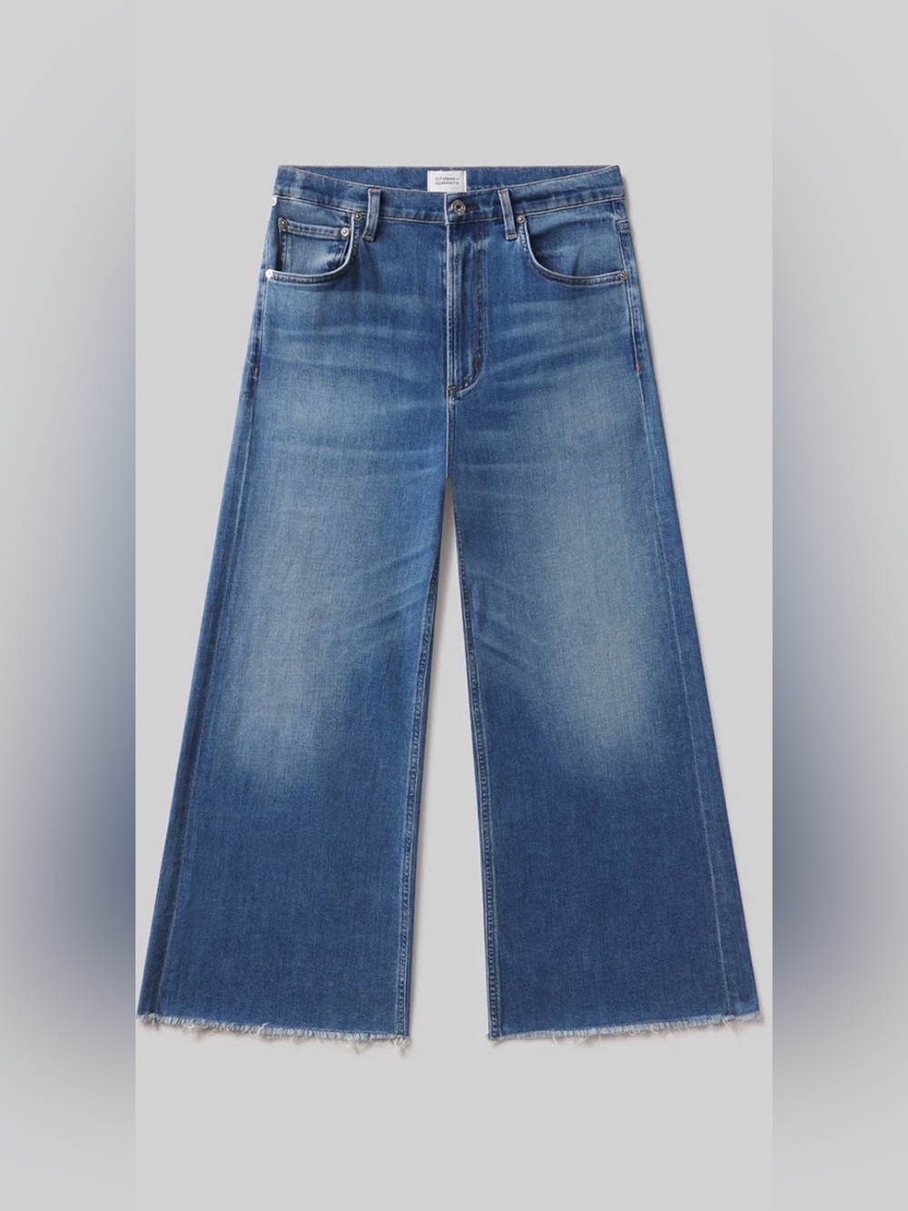 Citizens Of Humanity Lyra Wide Leg Jeans w raw edges. Size 28